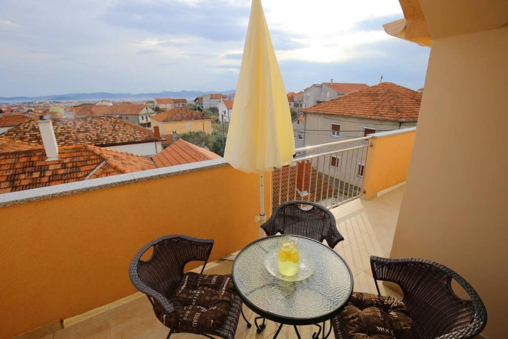 Apartman Lara Zadar Exteriör bild
